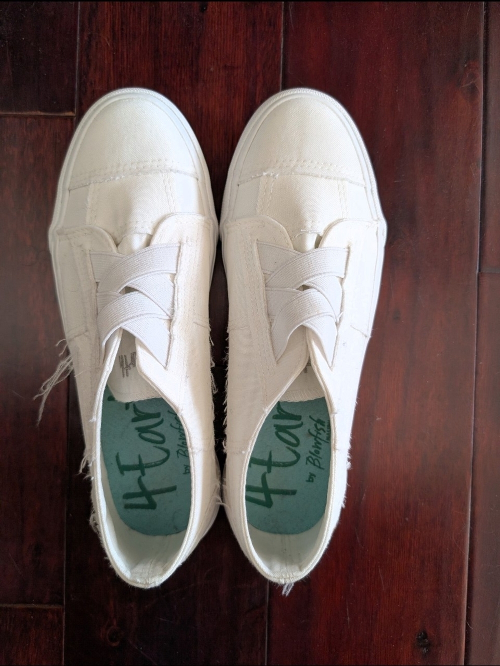 Blowfish Malibu White Slip-On Canvas Shoes Size 7.5